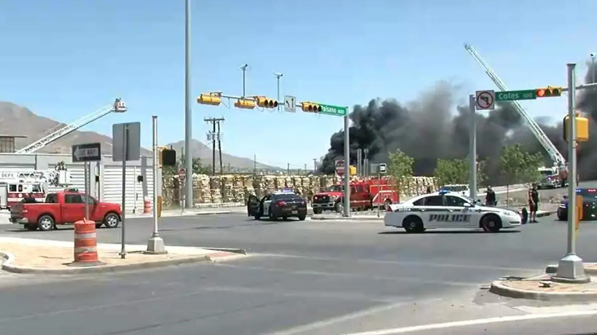 incendio en recicladora de el paso